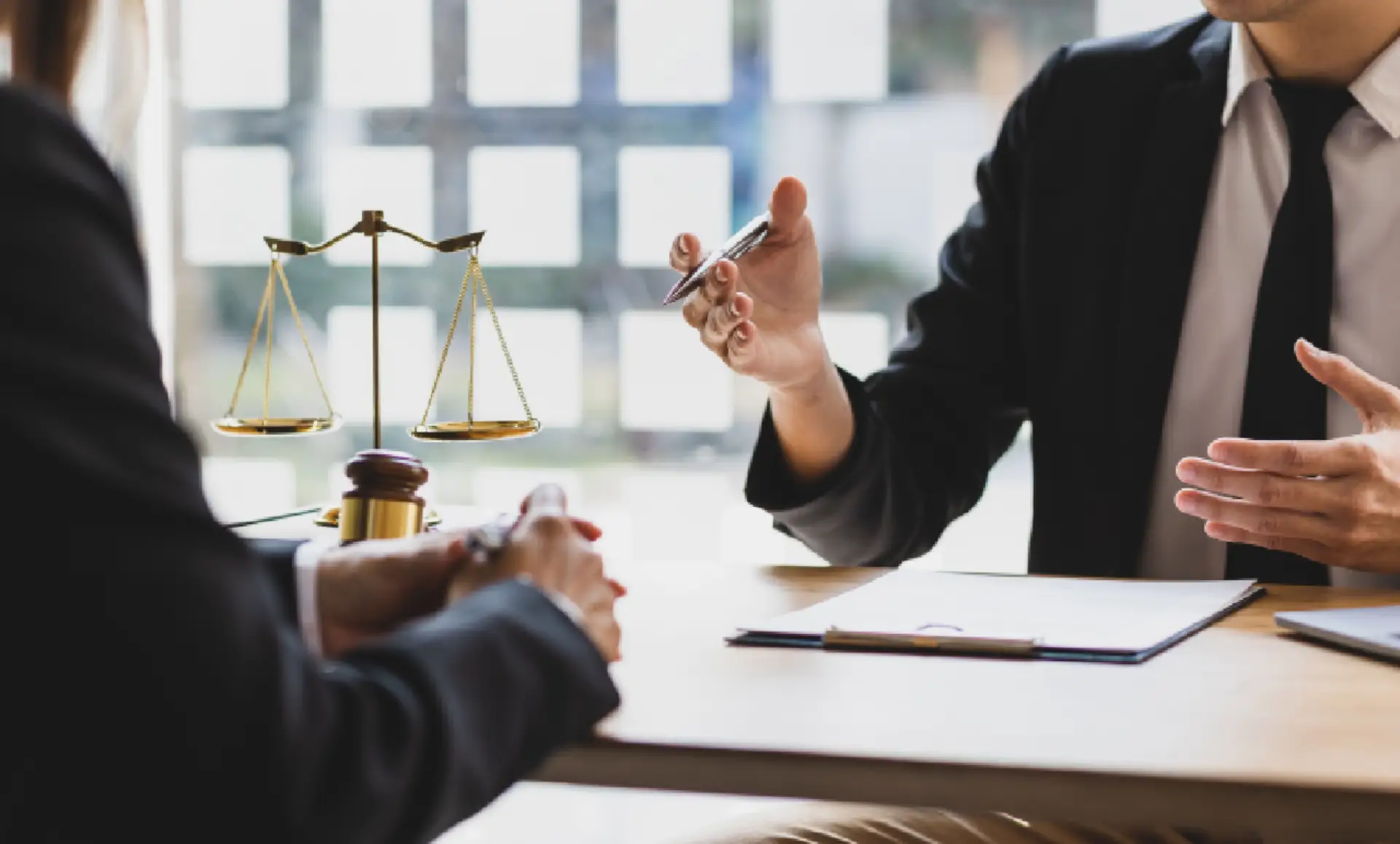 Yabancı Yatırımcılar İçin Hukuk Danışmanlığı | Igniters Tech Law